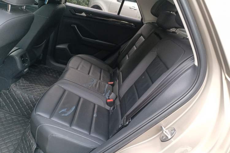 Used Volkswagen T-ROC 2020 280TSI DSG Two-Wheel Drive Comfort Version Left Rear Seat