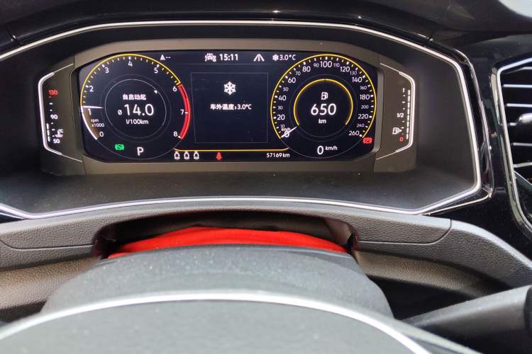 Used Volkswagen T-ROC 2020 280TSI DSG Two-Wheel Drive Comfort Version Odometer Close Up
