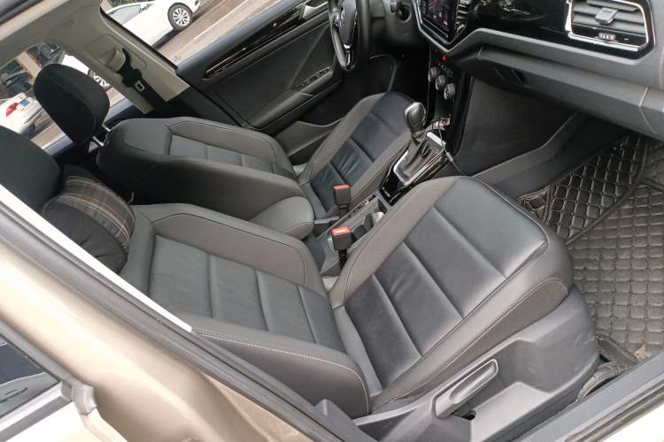 Used Volkswagen T-ROC 2020 280TSI DSG Two-Wheel Drive Comfort Version Right Front Seat