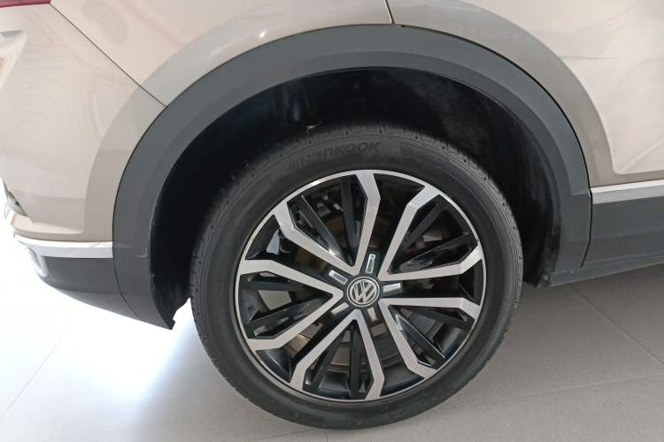 Used Volkswagen T-ROC 2020 280TSI DSG Two-Wheel Drive Comfort Version Right Rear Wheel Hub