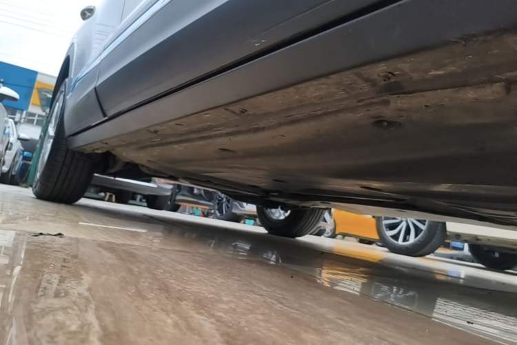 Used Volkswagen T-ROC 2020 230TSI DSG Two-Wheel Drive Advanced Version Right Side Sill