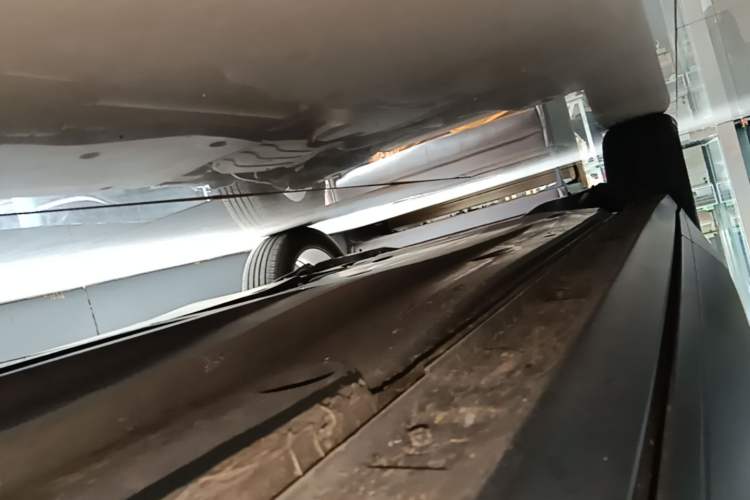 Used Volkswagen T-ROC 2020 230TSI DSG Two-Wheel Drive Advanced Version Right Side Sill