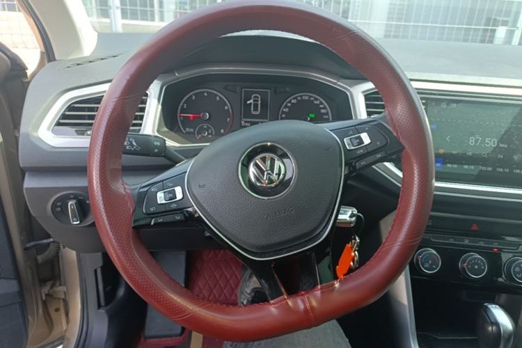Used Volkswagen T-ROC 2020 230TSI DSG Two-Wheel Drive Advanced Version Steering Wheel