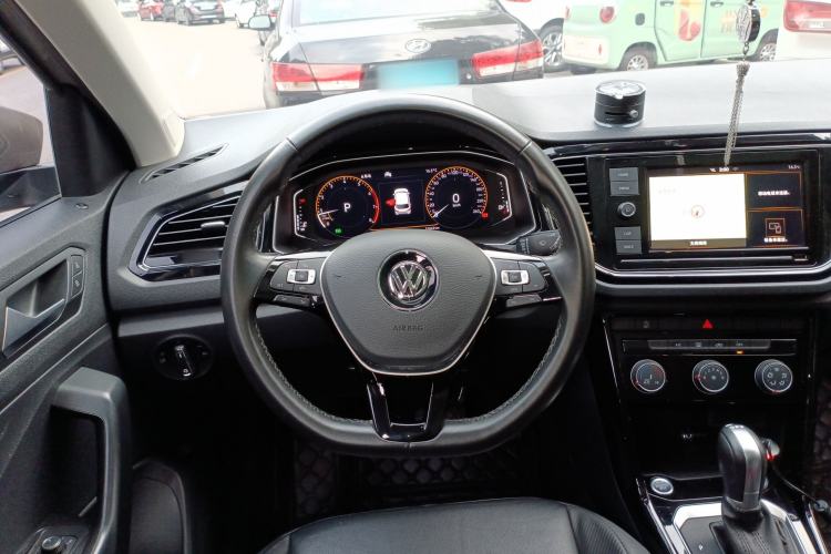 Used Volkswagen T-ROC 2020 280TSI DSG Two-Wheel Drive Comfort Version Steering Wheel