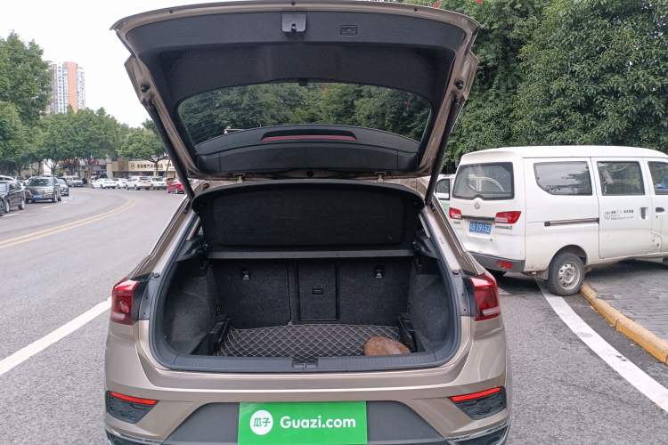 Used Volkswagen T-ROC 2020 280TSI DSG Two-Wheel Drive Comfort Version Trunk
