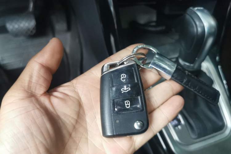 Used Volkswagen T-ROC 2020 280TSI DSG Two-Wheel Drive Comfort Version Vehicle Key