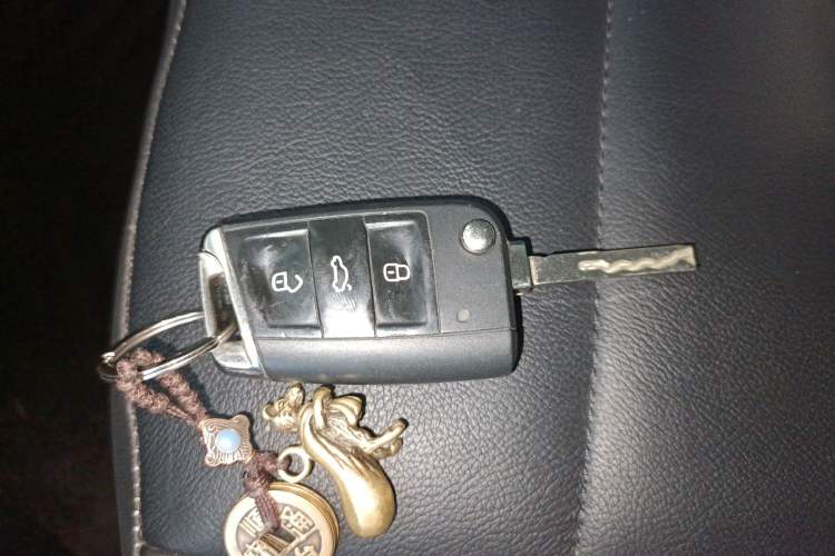 Used Volkswagen T-ROC 2020 280TSI DSG Two-Wheel Drive Comfort Version Vehicle Key
