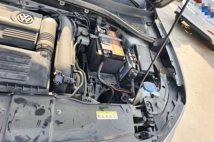 Used Volkswagen T-ROC 2020 280TSI DSG Two-Wheel Drive Comfort Version Engine Bay Left