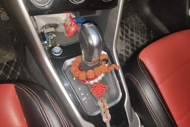 Used Volkswagen T-ROC 2020 230TSI DSG Two-Wheel Drive Advanced Version Gear Lever