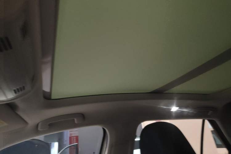 Used Volkswagen T-ROC 2020 280TSI DSG Two-Wheel Drive Comfort Version Headliner
