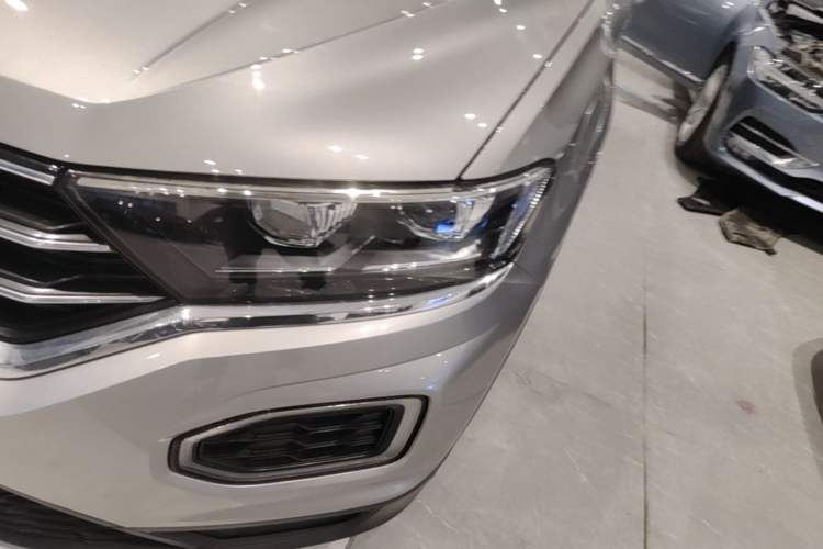 Used Volkswagen T-ROC 2020 280TSI DSG Two-Wheel Drive Comfort Version Left Front Headlight