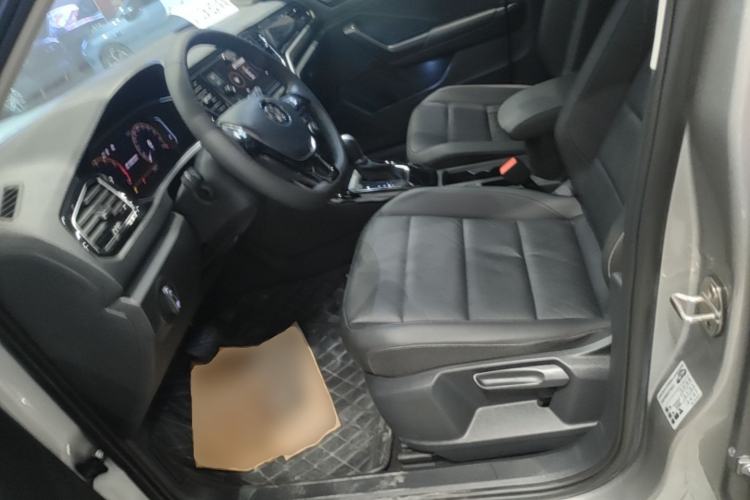 Used Volkswagen T-ROC 2020 280TSI DSG Two-Wheel Drive Comfort Version Left Front Seat