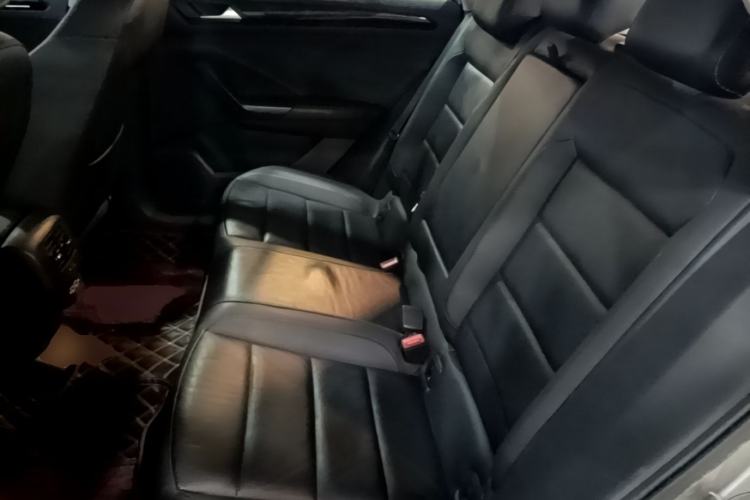 Used Volkswagen T-ROC 2020 280TSI DSG Two-Wheel Drive Comfort Version Left Rear Seat