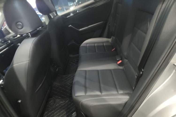 Used Volkswagen T-ROC 2020 280TSI DSG Two-Wheel Drive Comfort Version Left Rear Seat