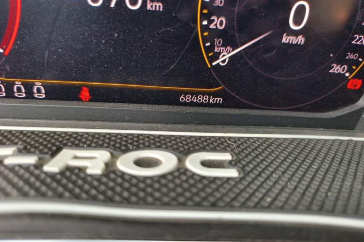Used Volkswagen T-ROC 2020 280TSI DSG Two-Wheel Drive Comfort Version Odometer Close Up