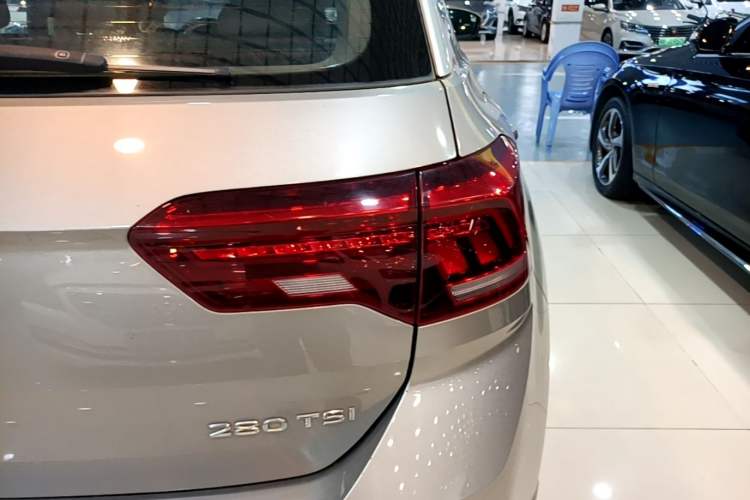 Used Volkswagen T-ROC 2020 280TSI DSG Two-Wheel Drive Comfort Version Right Rear Taillight