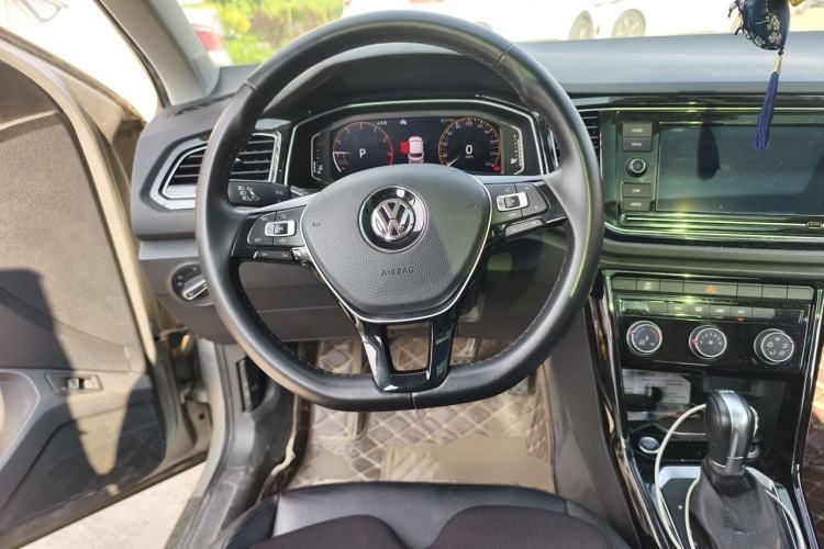 Used Volkswagen T-ROC 2020 280TSI DSG Two-Wheel Drive Comfort Version Steering Wheel