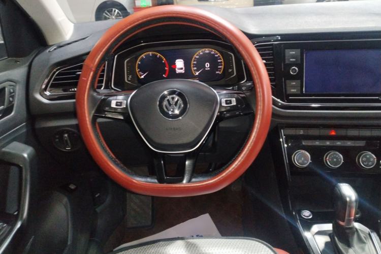 Used Volkswagen T-ROC 2020 280TSI DSG Two-Wheel Drive Comfort Version Steering Wheel