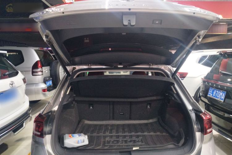 Used Volkswagen T-ROC 2020 280TSI DSG Two-Wheel Drive Comfort Version Trunk
