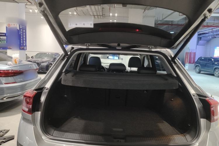 Used Volkswagen T-ROC 2020 280TSI DSG Two-Wheel Drive Comfort Version Trunk