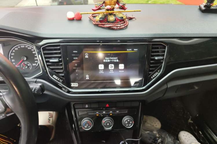 Used Volkswagen T-ROC 2020 280TSI DSG Two-Wheel Drive Comfort Version Audio And AC Panel