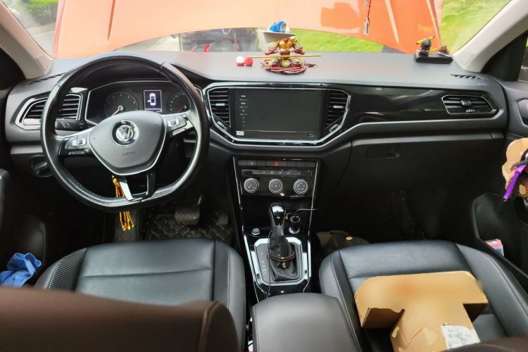 Used Volkswagen T-ROC 2020 280TSI DSG Two-Wheel Drive Comfort Version Center Console