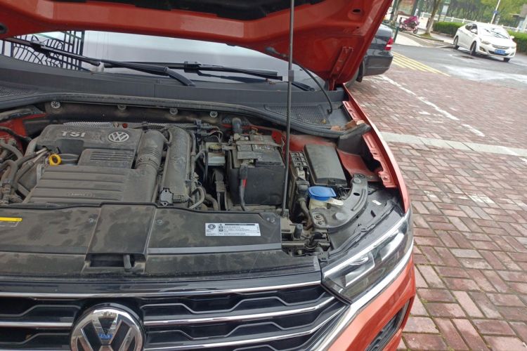 Used Volkswagen T-ROC 2020 280TSI DSG Two-Wheel Drive Comfort Version Engine Bay Left