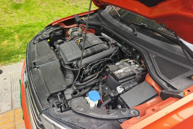 Used Volkswagen T-ROC 2020 280TSI DSG Two-Wheel Drive Comfort Version Engine Bay Left
