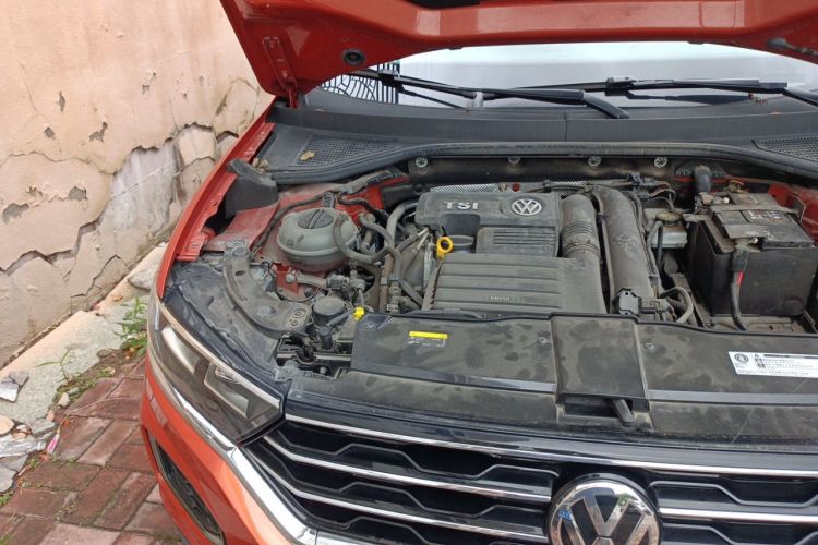 Used Volkswagen T-ROC 2020 280TSI DSG Two-Wheel Drive Comfort Version Engine Bay Right