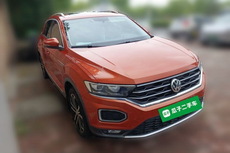 Used Volkswagen T-ROC 2020 280TSI DSG Two-Wheel Drive Comfort Version Front Right 45 Deg