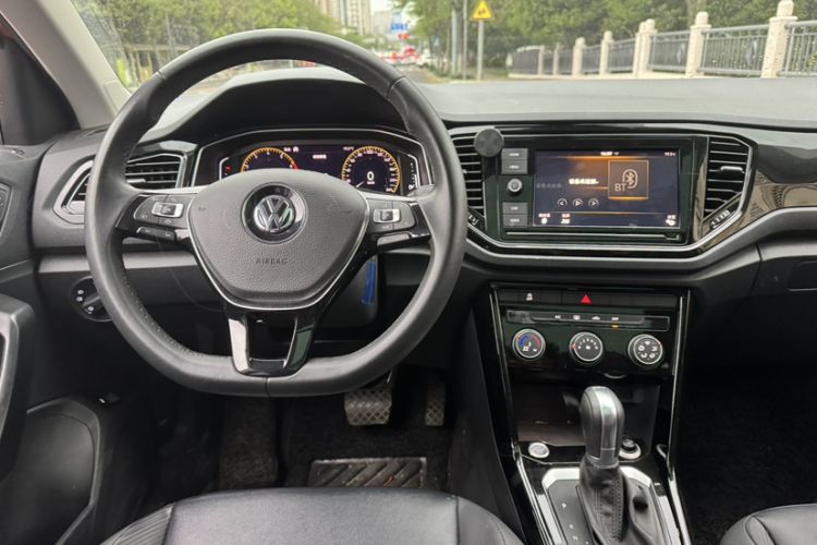 Used Volkswagen T-ROC 2020 280TSI DSG Two-Wheel Drive Comfort Version Interior 5