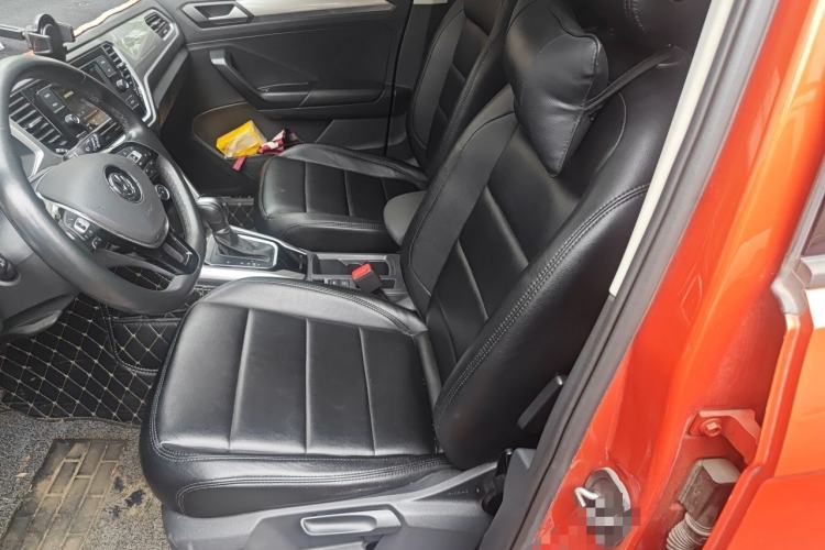 Used Volkswagen T-ROC 2020 230TSI DSG Two-Wheel Drive Advanced Version Left Front Seat