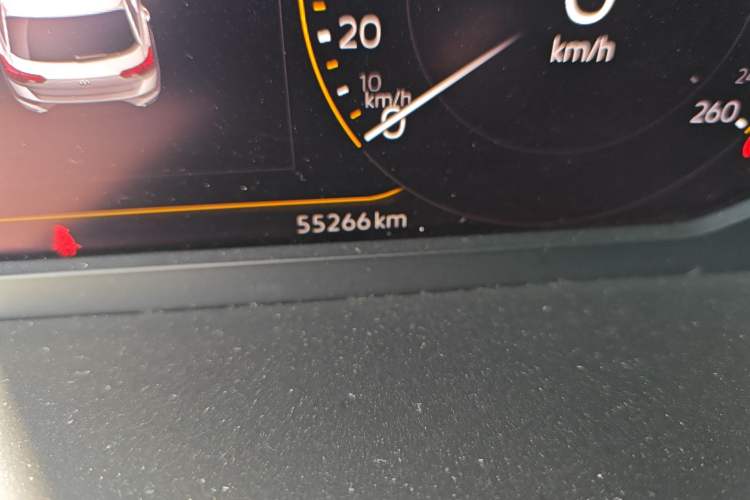 Used Volkswagen T-ROC 2020 280TSI DSG Two-Wheel-Drive Luxury Version Odometer Close Up