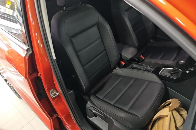 Used Volkswagen T-ROC 2020 280TSI DSG Two-Wheel Drive Comfort Version Right Front Seat