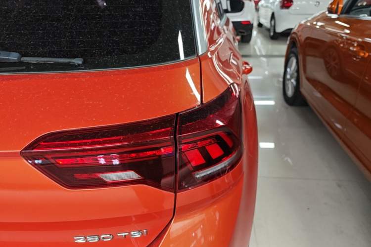 Used Volkswagen T-ROC 2020 280TSI DSG Two-Wheel Drive Comfort Version Right Rear Taillight