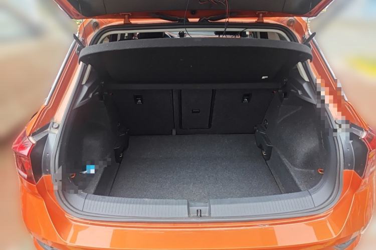 Used Volkswagen T-ROC 2020 230TSI DSG Two-Wheel Drive Advanced Version Trunk