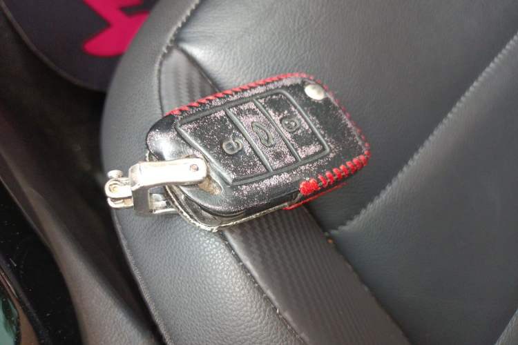 Used Volkswagen T-ROC 2020 280TSI DSG Two-Wheel Drive Comfort Version Vehicle Key