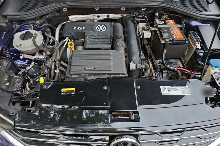 Used Volkswagen T-ROC 2020 230TSI DSG Two-Wheel Drive Advanced Version Engine Bay