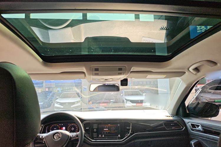 Used Volkswagen T-ROC 2020 280TSI DSG Two-Wheel Drive Comfort Version Headliner