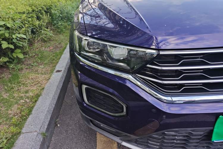 Used Volkswagen T-ROC 2020 230TSI DSG Two-Wheel Drive Advanced Version Right Front Headlight