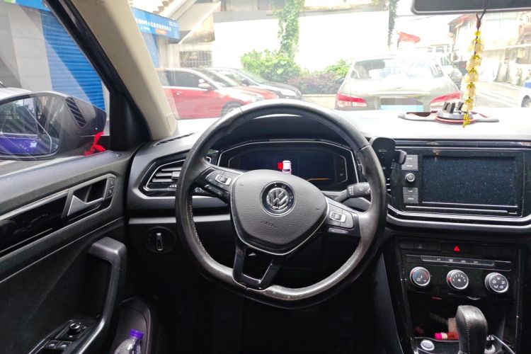 Used Volkswagen T-ROC 2020 280TSI DSG Two-Wheel Drive Comfort Version Steering Wheel