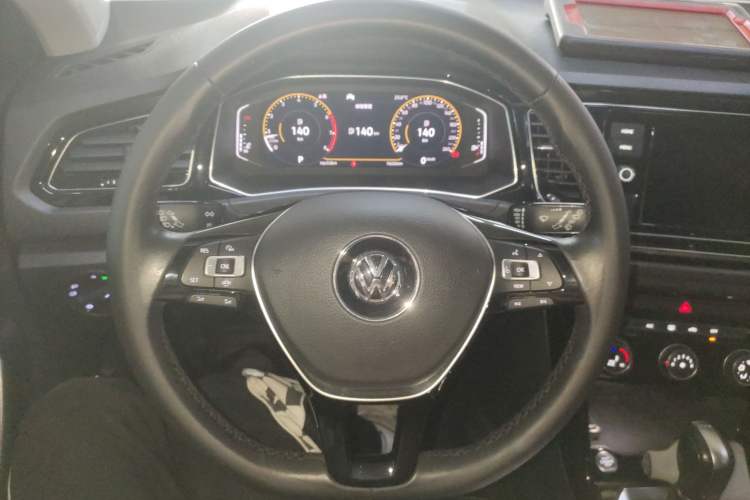 Used Volkswagen T-ROC 2020 280TSI DSG Two-Wheel Drive Comfort Version Steering Wheel
