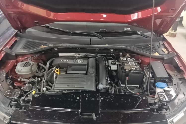 Used Volkswagen T-ROC 2020 280TSI DSG Two-Wheel Drive Comfort Version Engine Bay