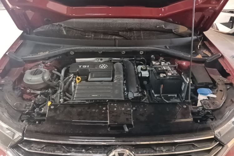 Used Volkswagen T-ROC 2020 280TSI DSG Two-Wheel Drive Comfort Version Engine Bay
