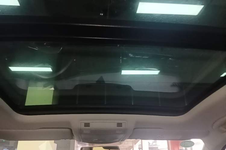 Used Volkswagen T-ROC 2020 280TSI DSG Two-Wheel Drive Comfort Version Headliner