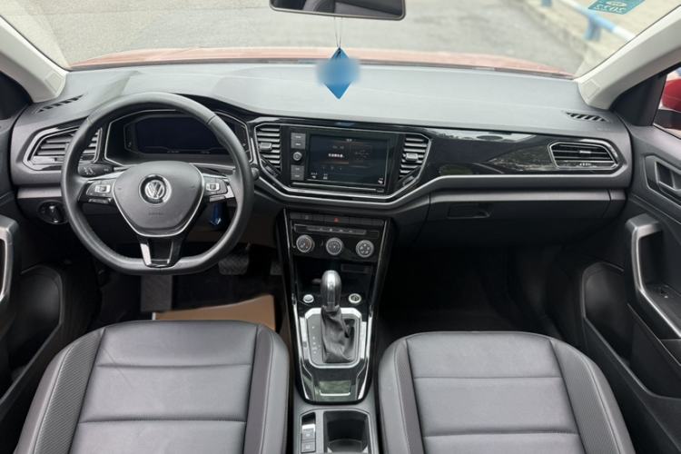 Used Volkswagen T-ROC 2020 280TSI DSG Two-Wheel Drive Comfort Version Interior 2