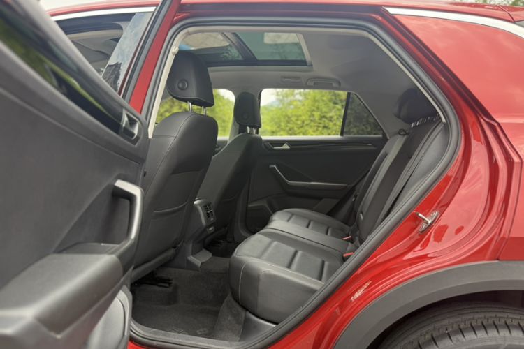 Used Volkswagen T-ROC 2020 280TSI DSG Two-Wheel Drive Comfort Version Interior 9