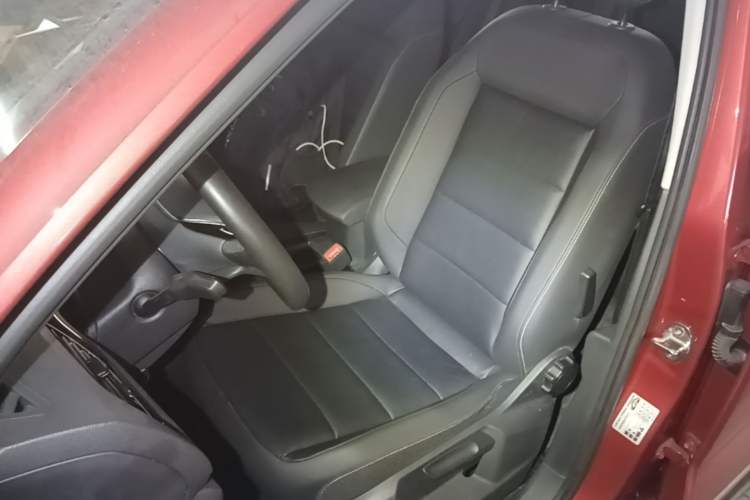 Used Volkswagen T-ROC 2020 280TSI DSG Two-Wheel Drive Comfort Version Left Front Seat