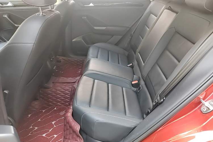 Used Volkswagen T-ROC 2020 280TSI DSG Two-Wheel Drive Comfort Version Left Rear Seat