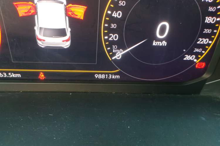Used Volkswagen T-ROC 2020 280TSI DSG Two-Wheel Drive Comfort Version Odometer Close Up